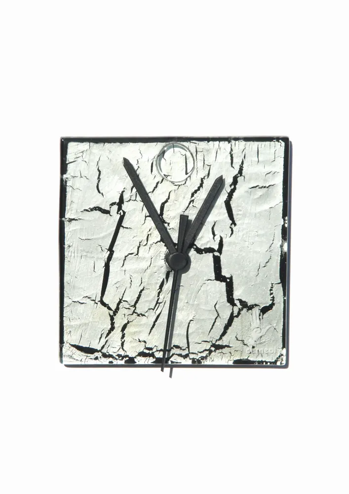 Clocks - Crackled silver wall clock 13x13 cm - CARNEOL GLASS