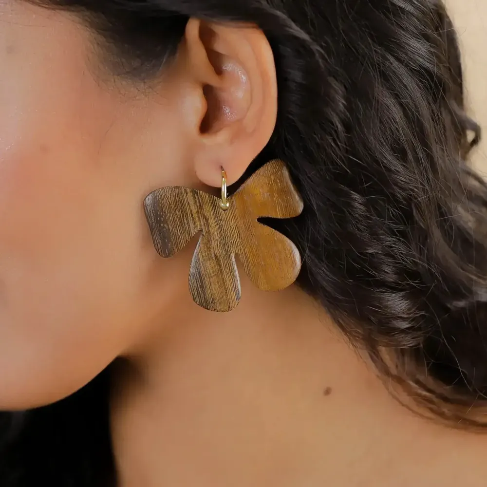 Bijoux - Boucles d'oreilles mini créoles fleur bois de roblès - Fioria - NATURE BIJOUX