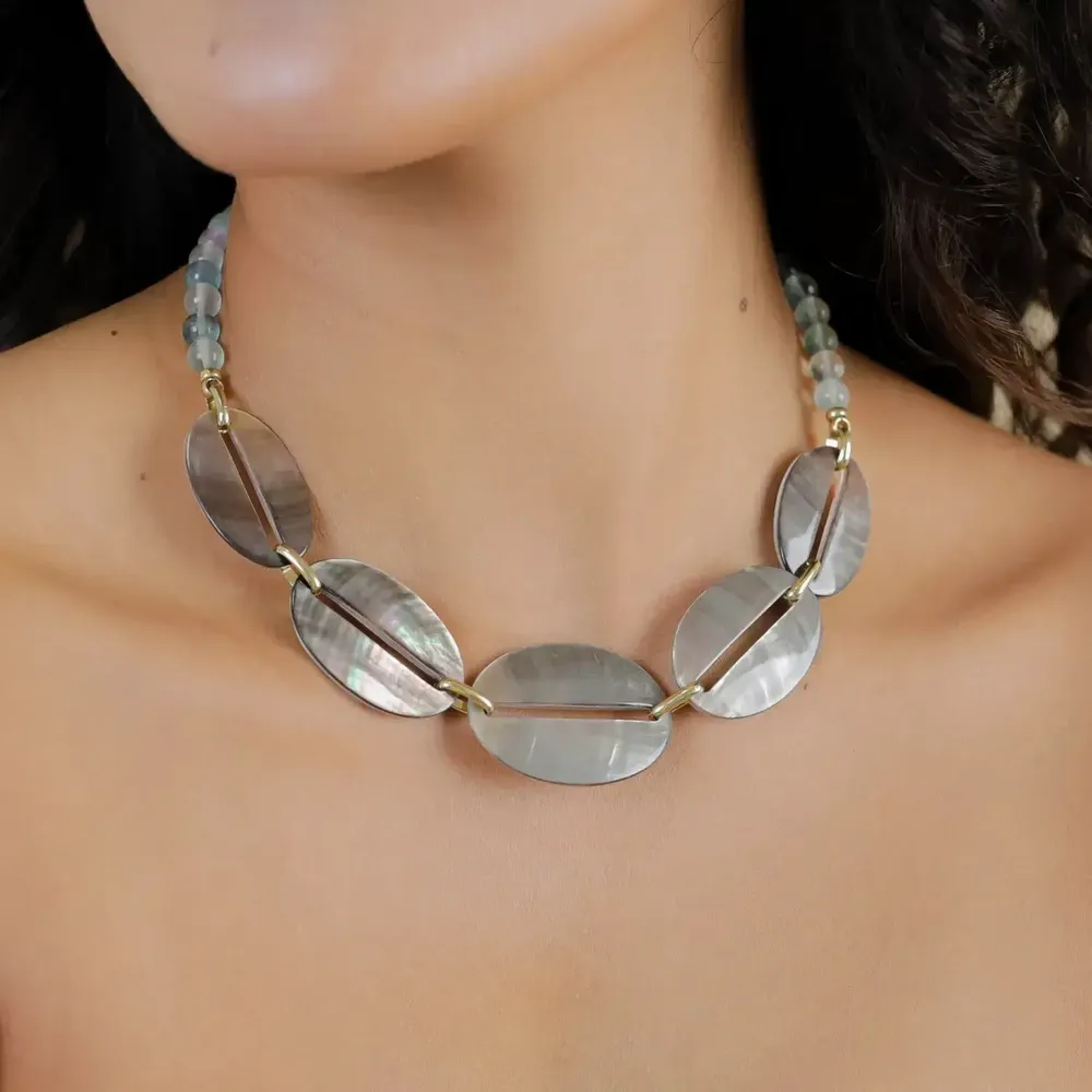 Jewelry - Black lip ring necklace - Fluorite - NATURE BIJOUX