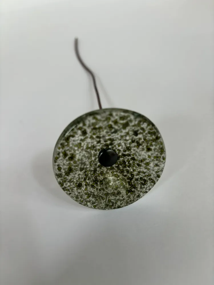 Floral decoration - Small Glass Flower For Outside In Moss On Flexible Stem - CARNEOL GLASS