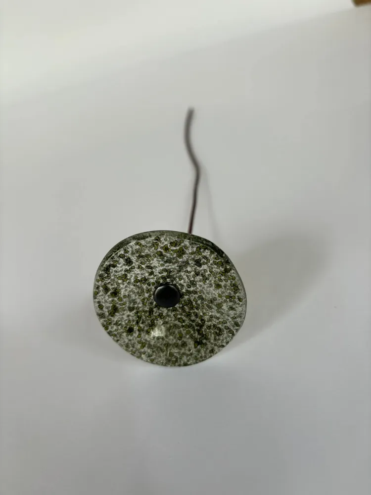 Floral decoration - Small Glass Flower For Outside In Moss On Flexible Stem - CARNEOL GLASS