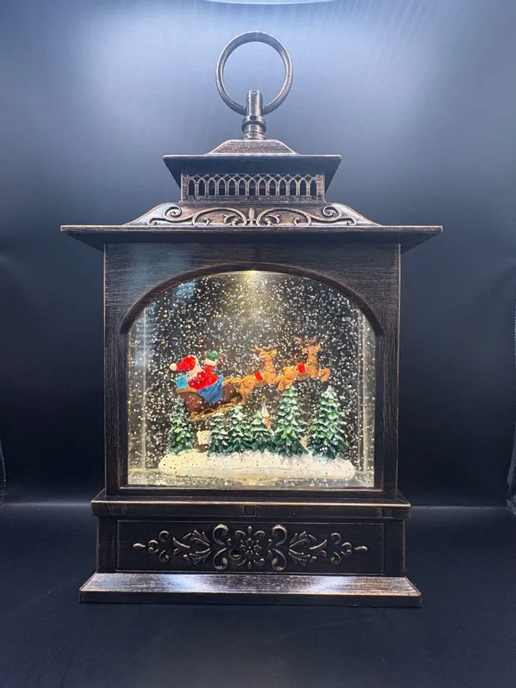 Autres décorations de Noël - Lanterne de Noël LED avec Musique – Père Noël en Traîneau - BLUE STAR B.V.