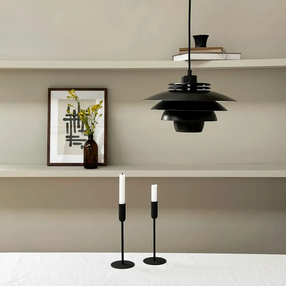 Suspensions - Lampe suspendue Ejka Mini noir mat - DYBERG LARSEN