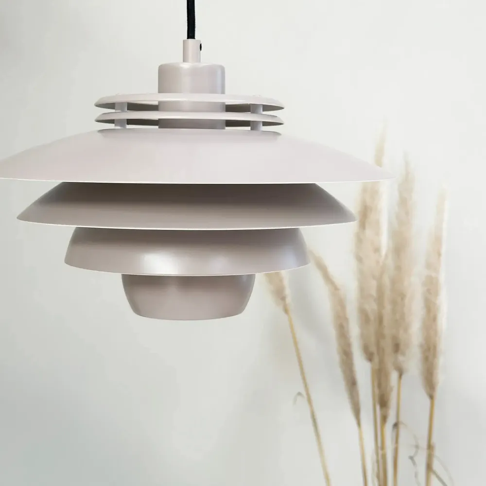 Suspensions - Lampe suspendue Ejka Mini Beige - DYBERG LARSEN