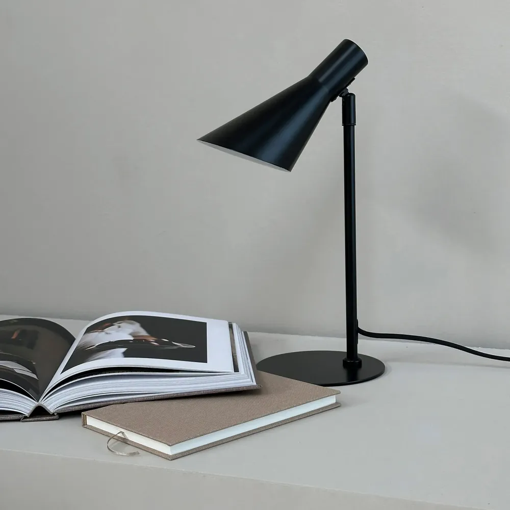 Lampes de table - Mini lampe de table DL12 noire - DYBERG LARSEN