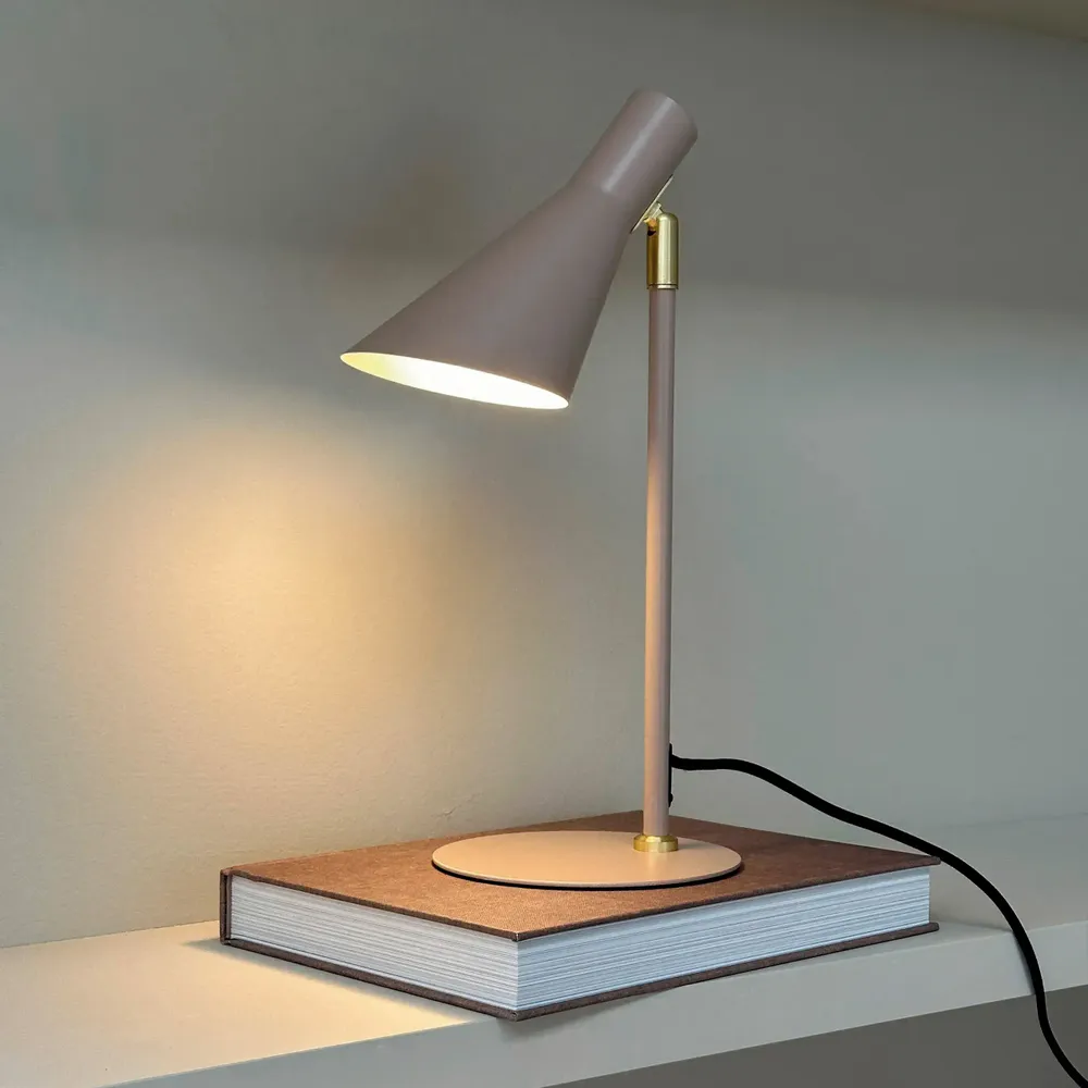 Lampes de table - Mini lampe de table DL12 en laiton beige - DYBERG LARSEN