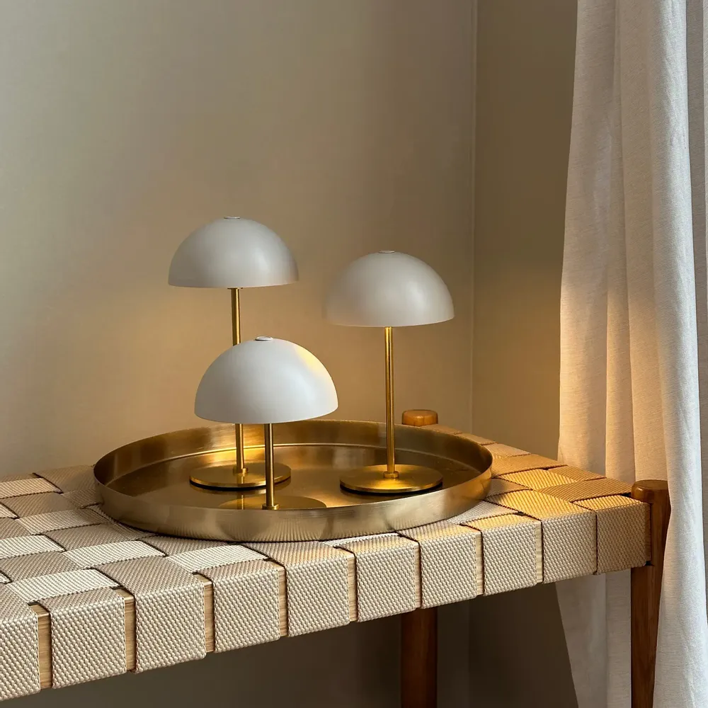 Lampes de table - Ensembles Along avec 3 lampes + plateau - DYBERG LARSEN