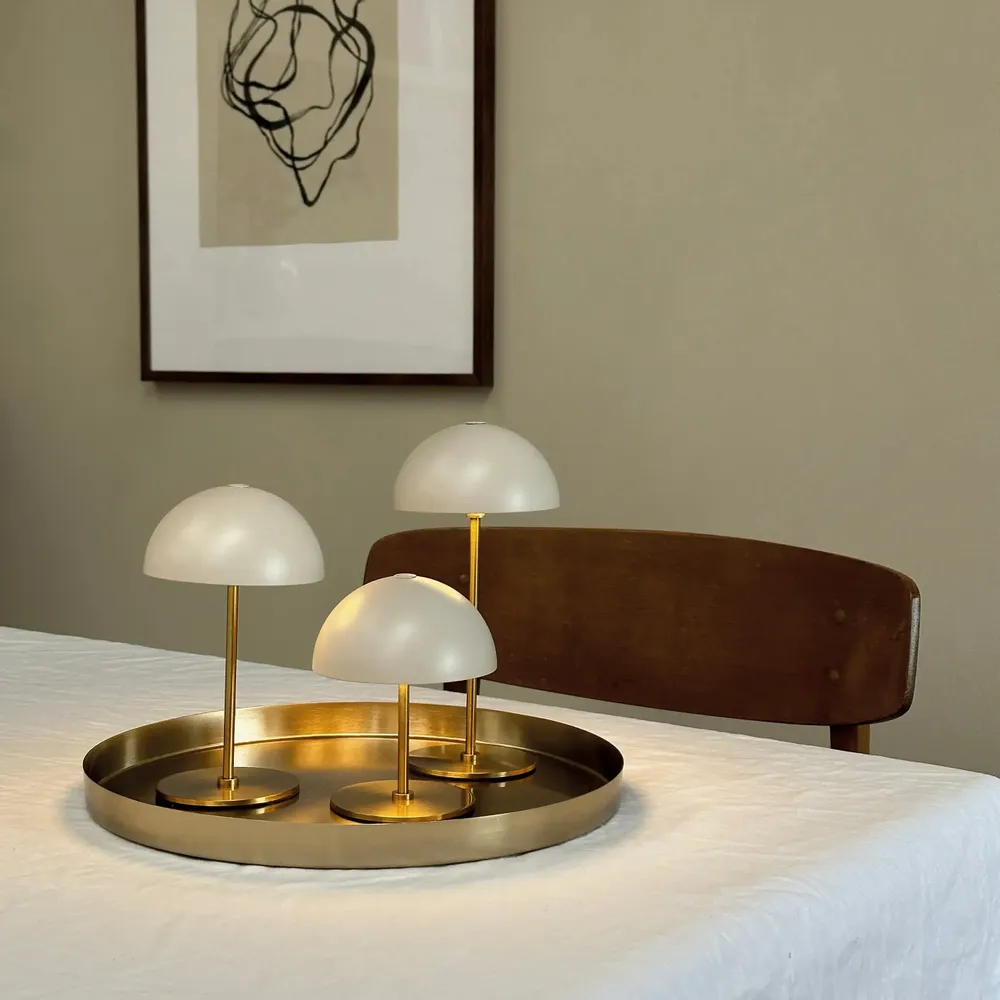 Lampes de table - Ensembles Along avec 3 lampes + plateau - DYBERG LARSEN