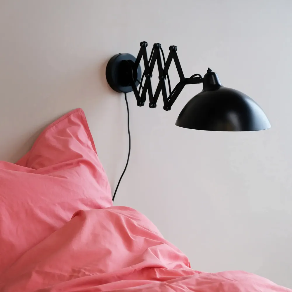Appliques - Applique murale noire Futura avec bras pliant - DYBERG LARSEN