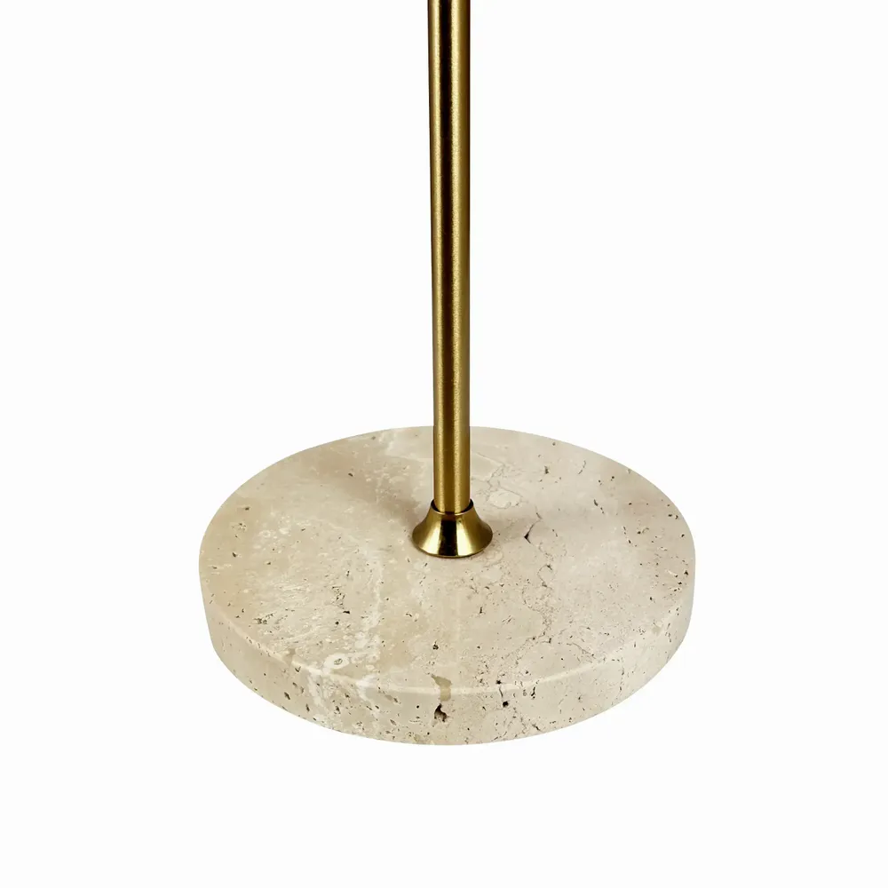 Lampes de table - Lampe de table rechargeable LED MOONLIGHT beige, laiton, travertin - DYBERG LARSEN