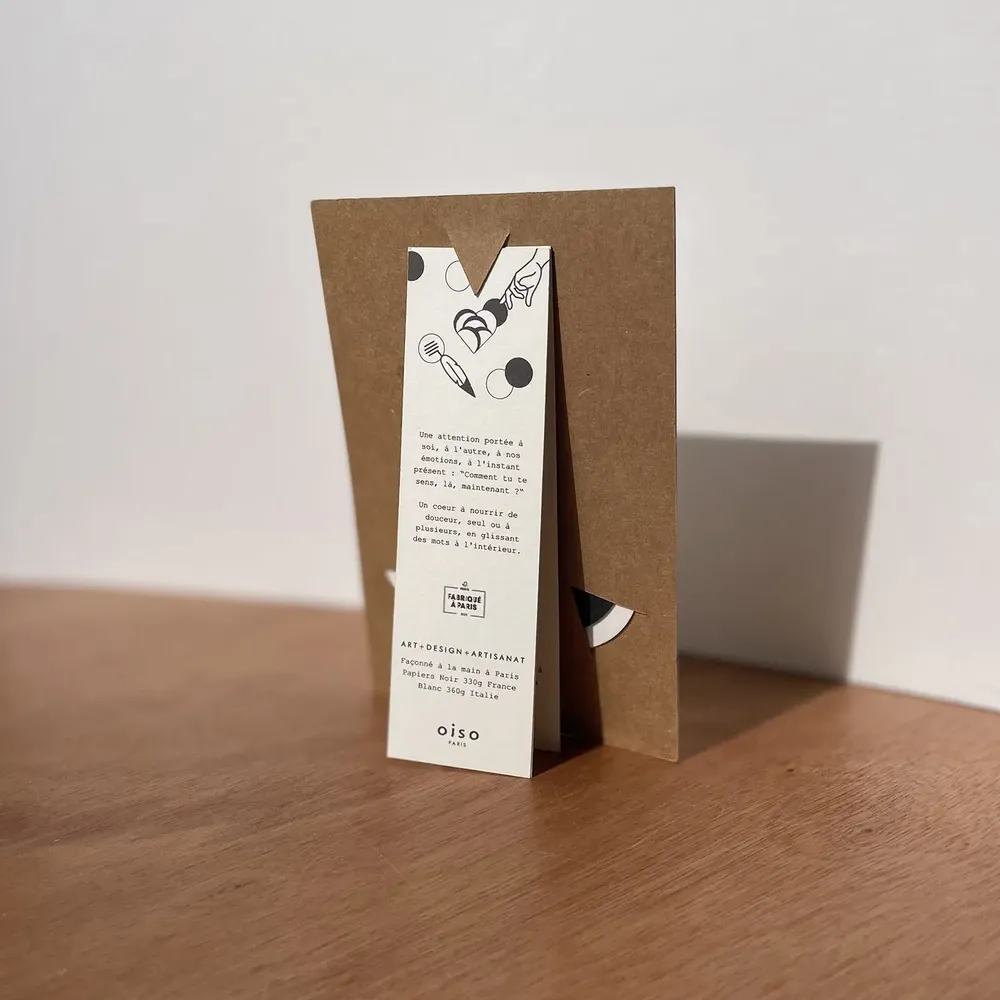 Hotel bedrooms - HEART OISO® Participatory Board Card - White - OISO