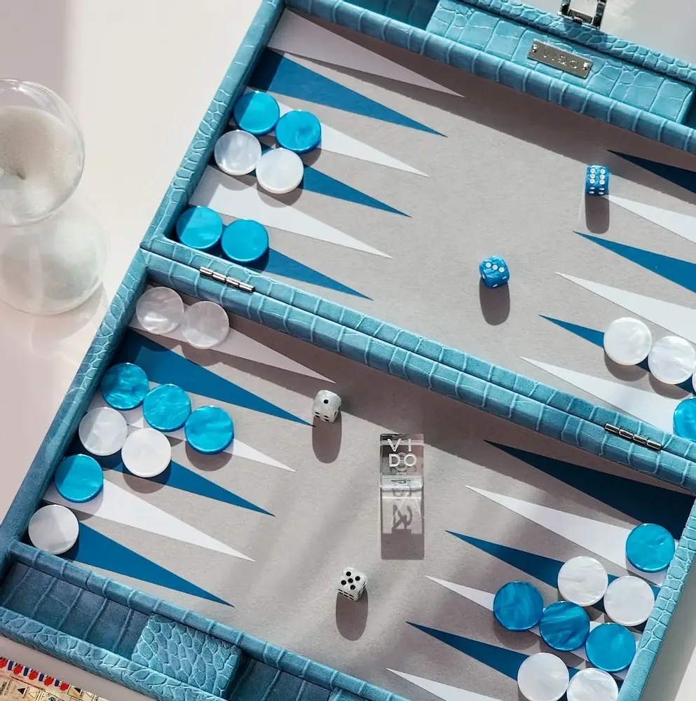 Objets de décoration - Jeu de Backgammon Bleu - Cuir Vegan Alligator - Medium - VIDO LUXURY BOARD GAMES