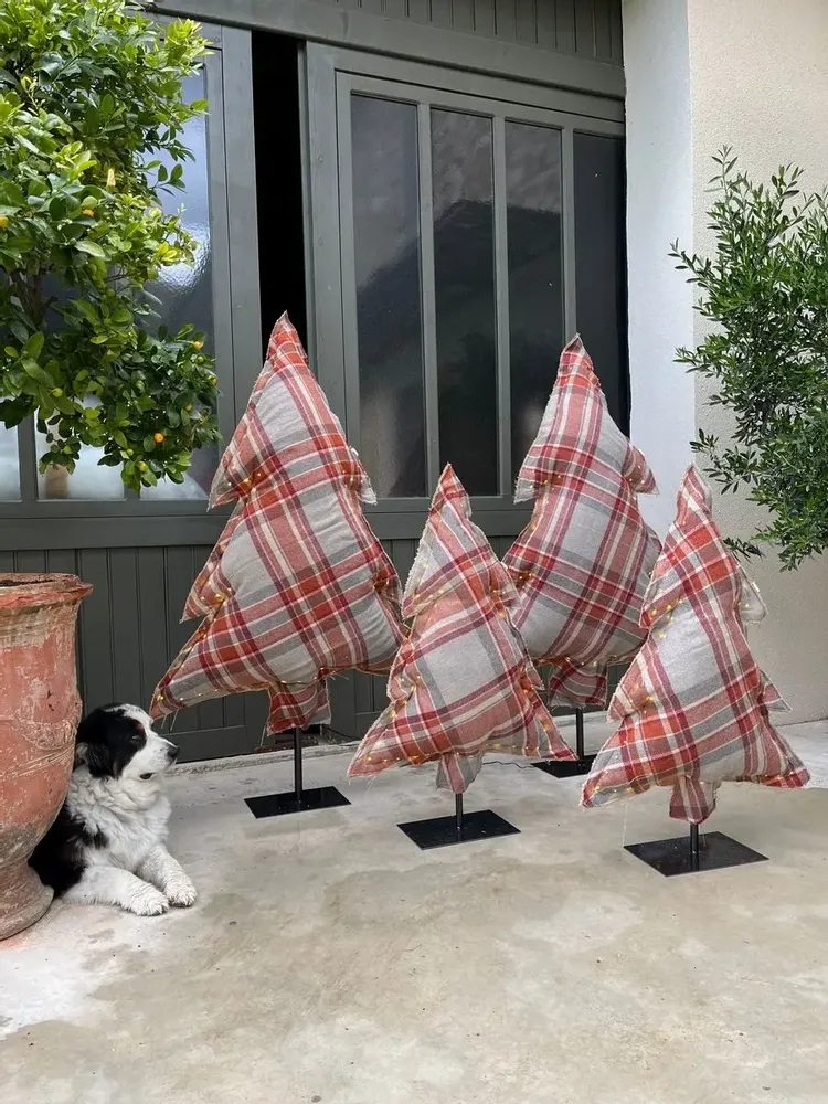 Objets de décoration - Sapins lumineux à carreaux / plaid gris - ROSE VELOURS