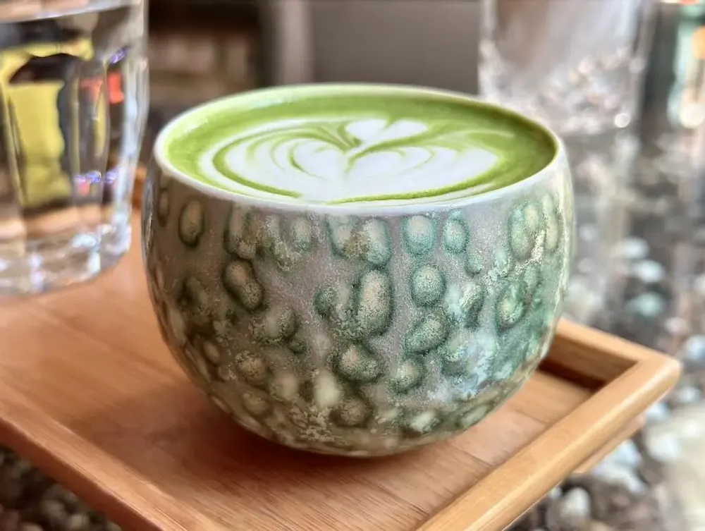 Tea and coffee accessories - Matcha Latte cup | Green & Grey - GLAZARA