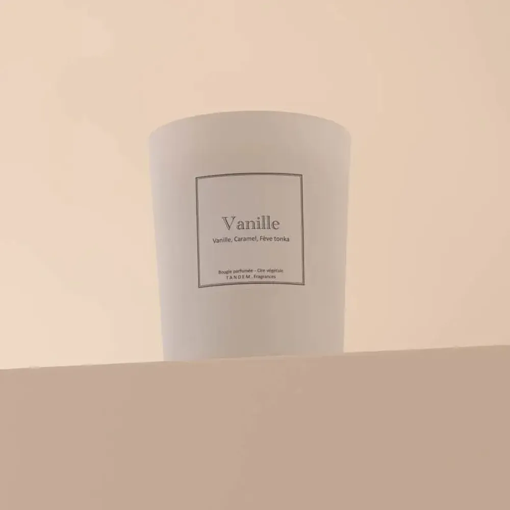 Candles - Vanilla scented candle white glass 6,40oz 100% vegetable wax - TANDEM FRAGRANCES
