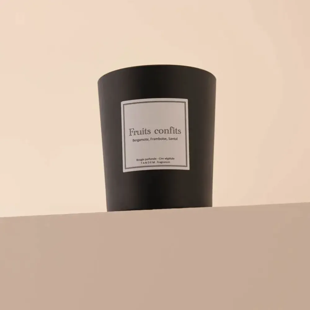 Candles - Candied fruit scented candle black glass - 6,40oz 100% vegetable wax - TANDEM FRAGRANCES