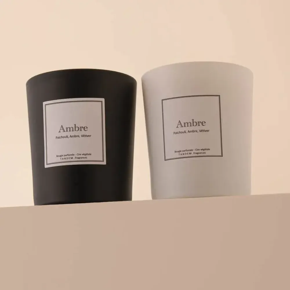 Candles - Amber scented candle black glass - 6,40oz 100% vegetable wax - TANDEM FRAGRANCES