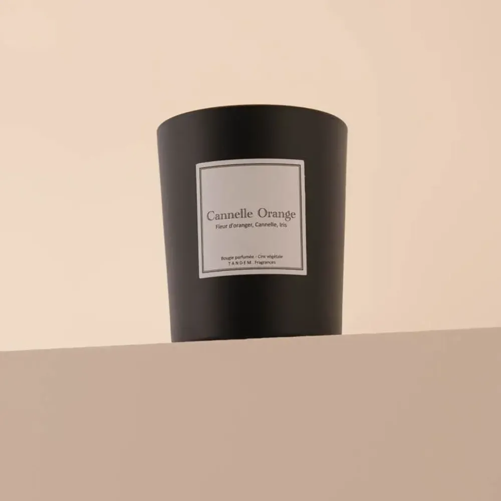 Candles - Orange cinnamon scented candle black glass - 6,40oz 100% vegetable wax - TANDEM FRAGRANCES