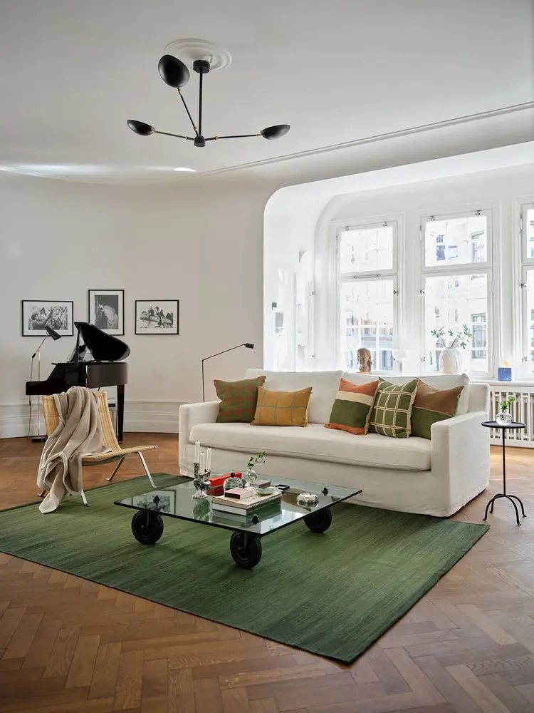 Cushions - Linen Cushions - Mela - CHHATWAL & JONSSON