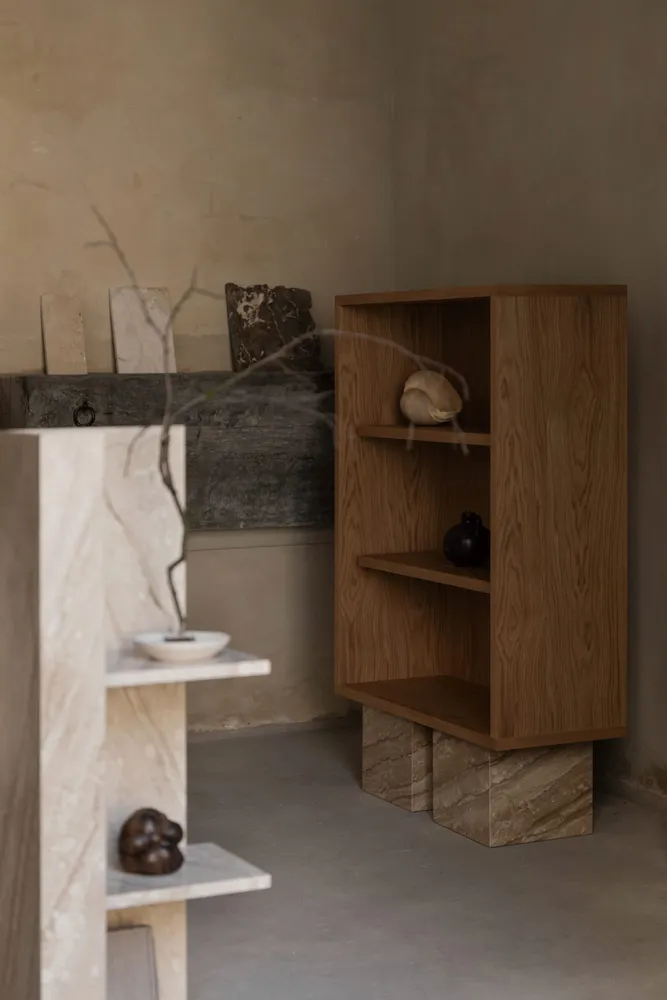 Bookshelves - CONE Marble - UN'COMMON