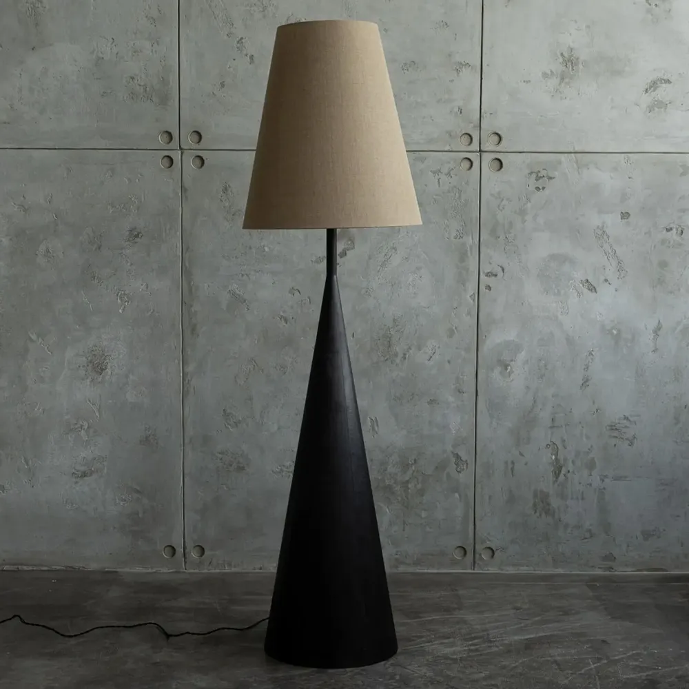 Floor lamps - Vereteno Sculptural Floor Lamp - PLETOSTUDIO