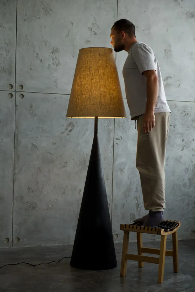 Floor lamps - Vereteno Sculptural Floor Lamp - PLETOSTUDIO