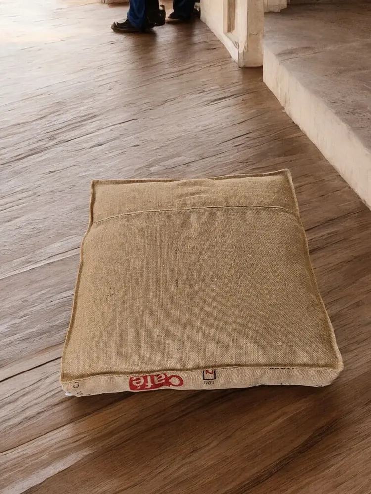 Ottomans - Bica Jute coffee sack - Floor cushion - ARTISAN BY MF