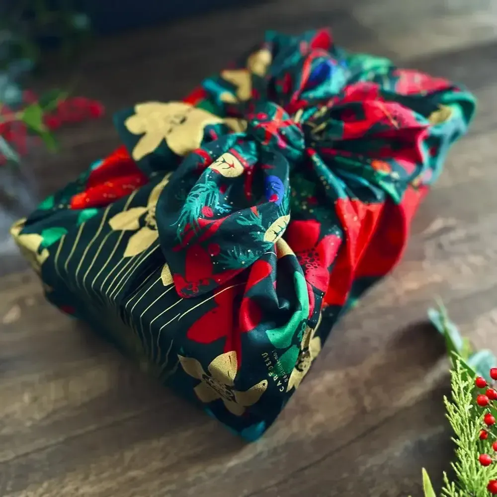 Gifts - Reusable Gift Wrap Satin Luxe – The Deer & Reflection - CARÉDEAU PAPIER CADEAU RÉUTILISABLE