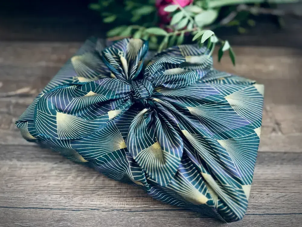 Gifts - Reusable Gift Wrap Satin Luxe – Thousand Wishes - CARÉDEAU PAPIER CADEAU RÉUTILISABLE