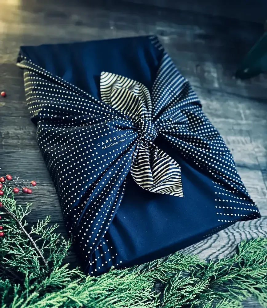 Gifts - Family Pack Gift Wrap – Extraordinary Blue - CARÉDEAU PAPIER CADEAU RÉUTILISABLE