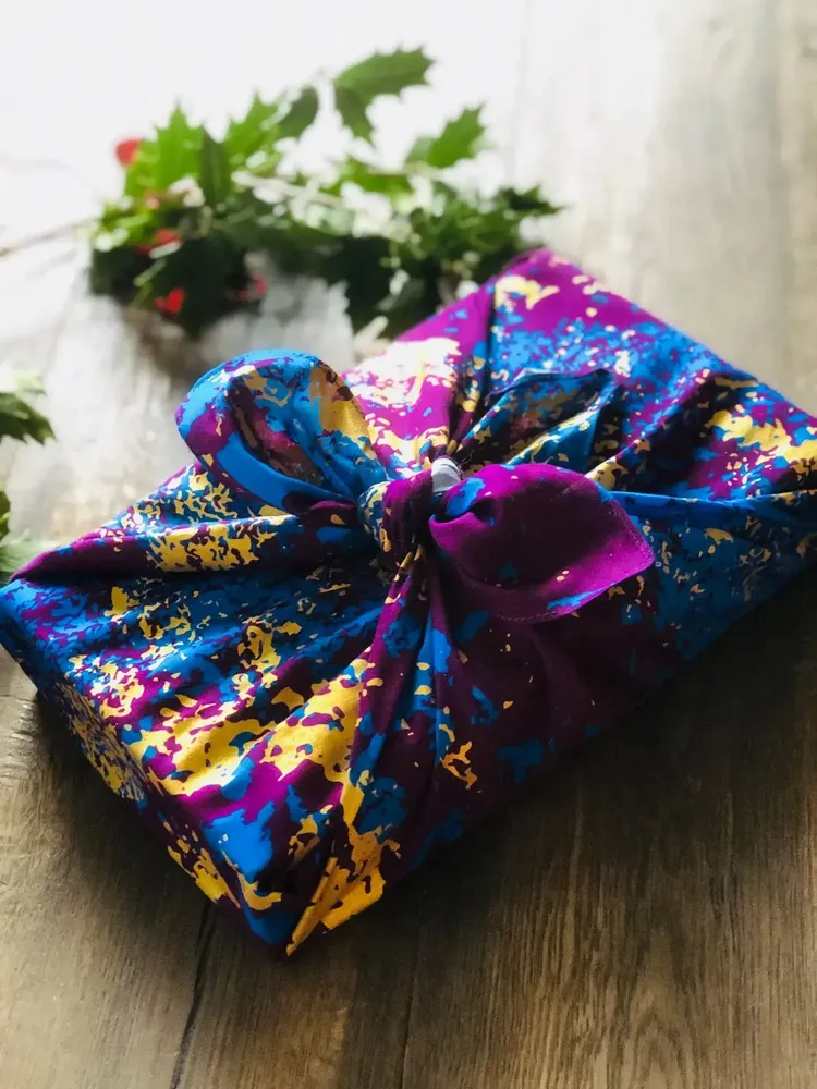 Gifts - Reusable Gift Wrap Satin Luxe – Autumn Flirt - CARÉDEAU PAPIER CADEAU RÉUTILISABLE