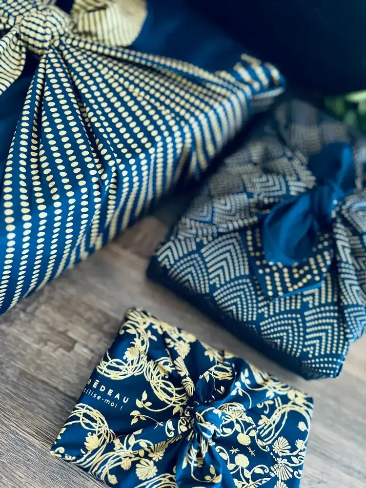 Gifts - Family Pack Gift Wrap – Glory Blue - CARÉDEAU PAPIER CADEAU RÉUTILISABLE