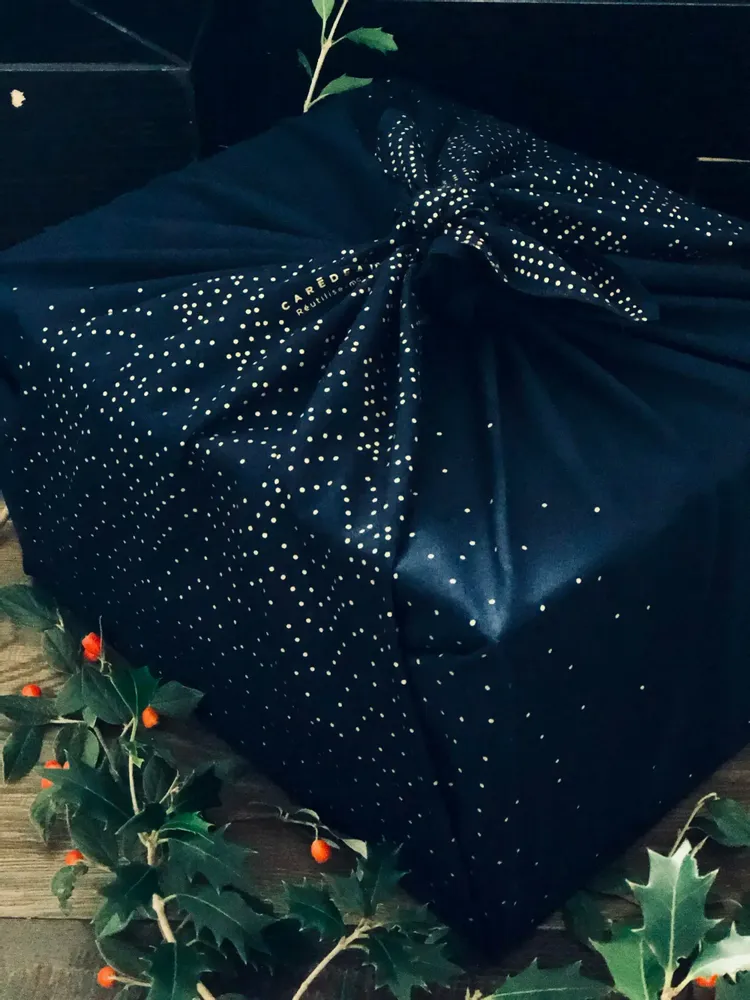 Gifts - Reusable Gift Wrap – North Pole Blue - CARÉDEAU PAPIER CADEAU RÉUTILISABLE