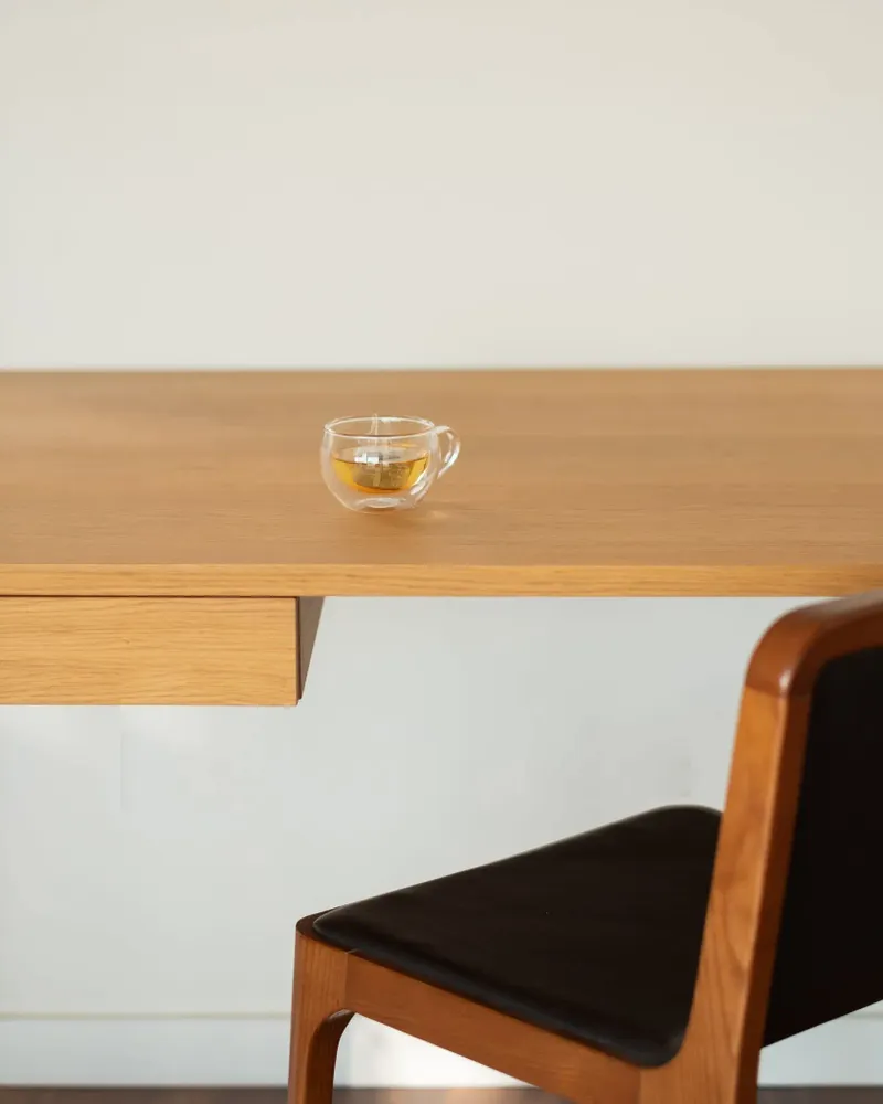 Office furniture and storage - FRONT –  Minimalist Work Desk in Oak Wood  180x90 - MOR