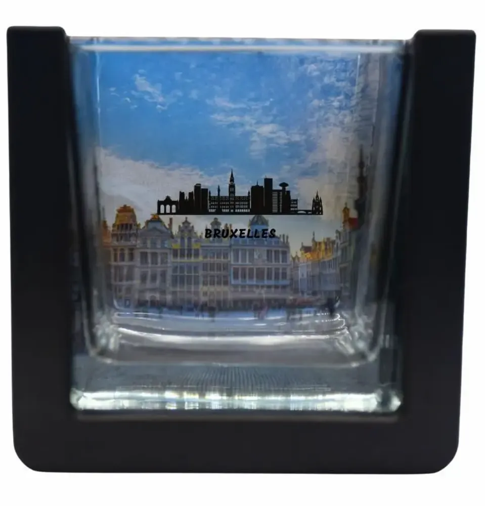 Decorative objects - Scented surprise candle - Cities - Brussels - 235 g vegan wax - BOUGIES CANDLEARTH