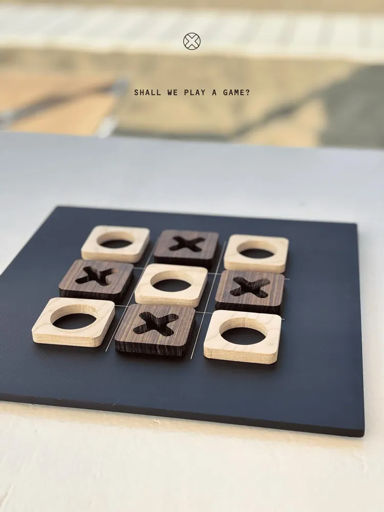 Cadeaux - Plateaux de jeu Tic Tac Toe - Bois d'Ovangkol et d'érable - SHALL WE PLAY A GAME?