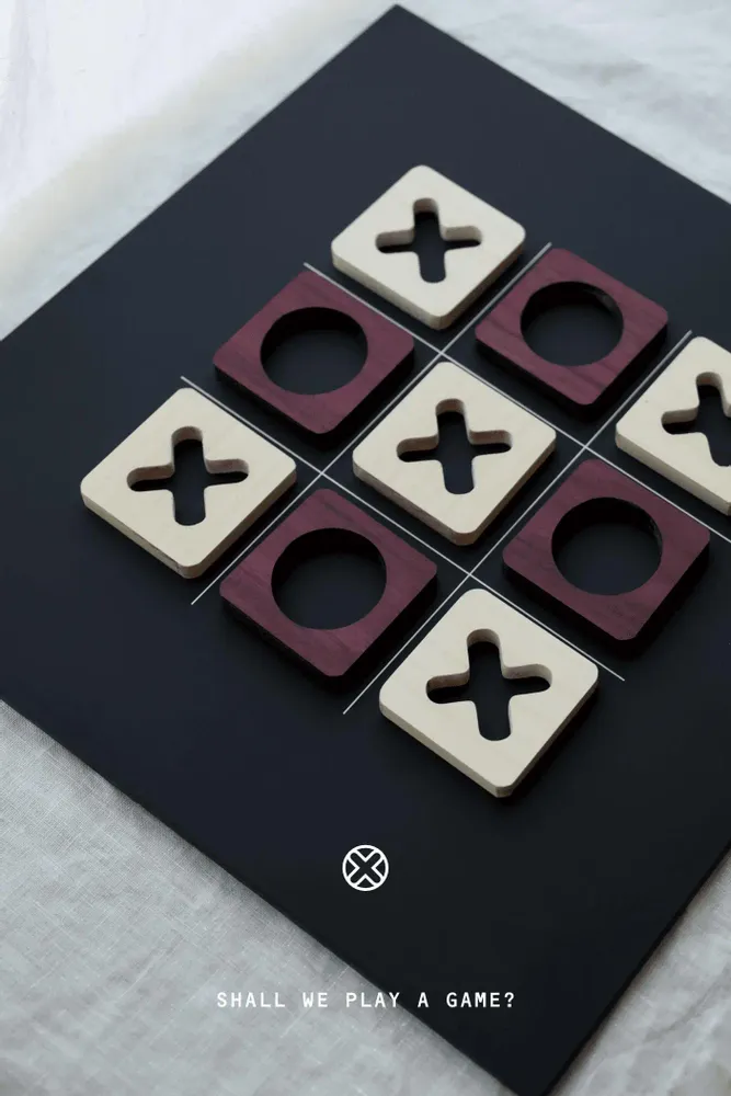 Cadeaux - Plateau de jeu Tic Tac Toe - Bois d'amarante et d'érable - SHALL WE PLAY A GAME?