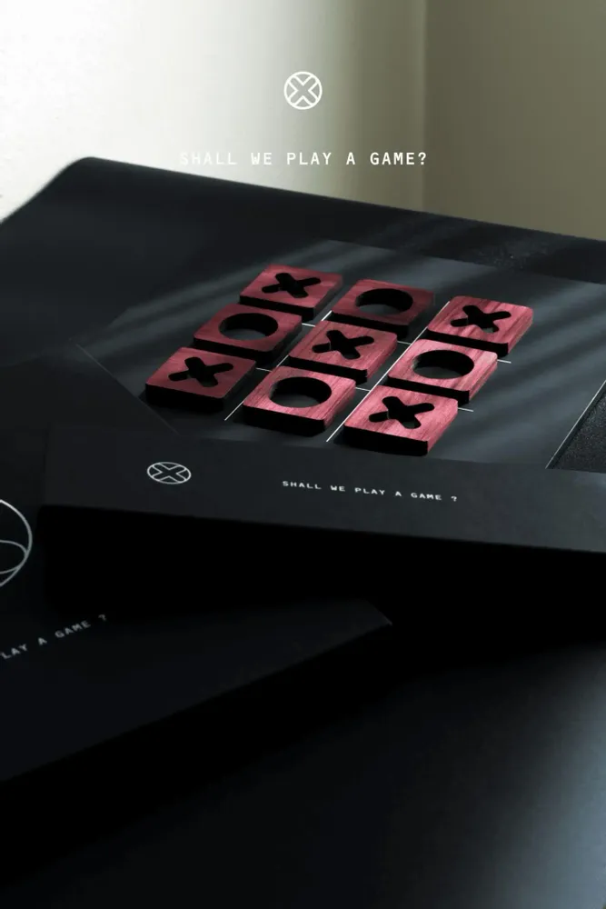 Cadeaux - Plateau de jeu Tic Tac Toe - Bois d'amarante et d'érable - SHALL WE PLAY A GAME?