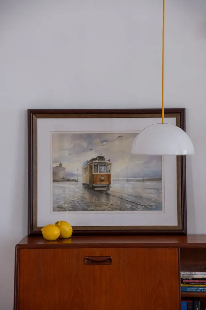 Ceiling lights - BULB - Minimalist Hemisphere Ceiling Lamp in Glass with Colored Cable - MOR