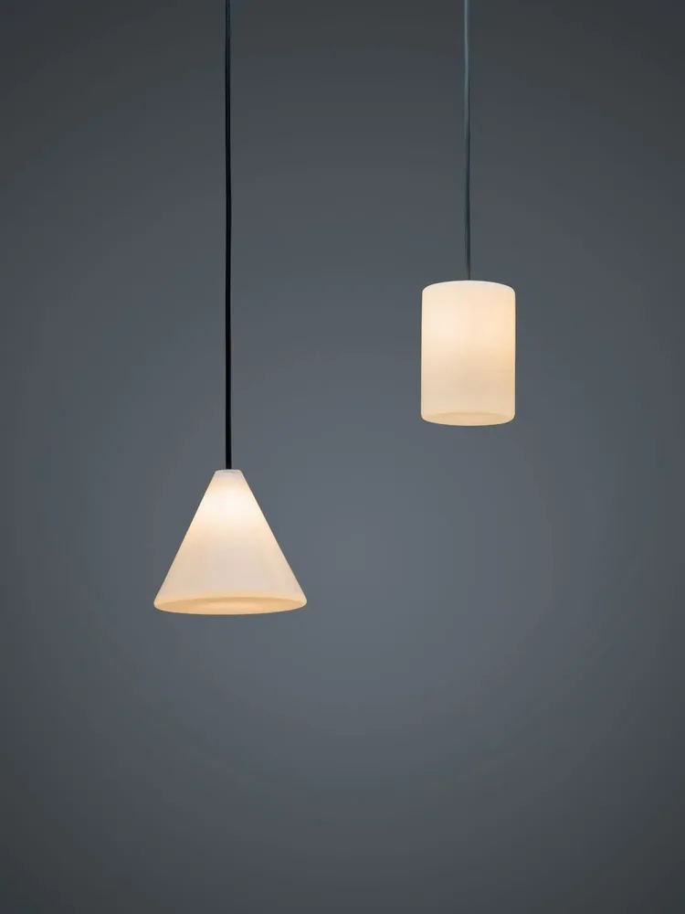 Hanging lights - BULB - Small Cylinder Ceiling Lamp in Glass with Customizable Cable - MOR