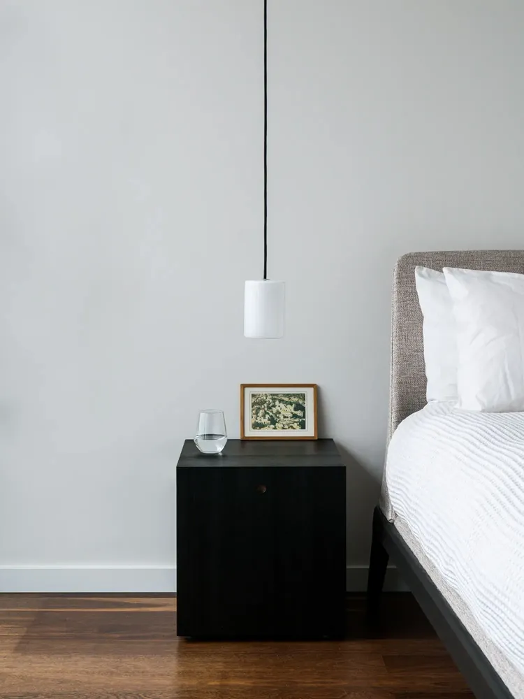 Hanging lights - BULB - Small Cylinder Ceiling Lamp in Glass with Customizable Cable - MOR