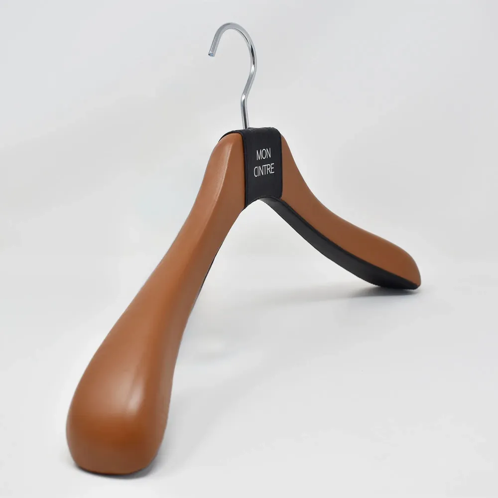 Walk-in closets - Hangers wrapped in leather, imitation leather, Linen or Alcantara - MON CINTRE