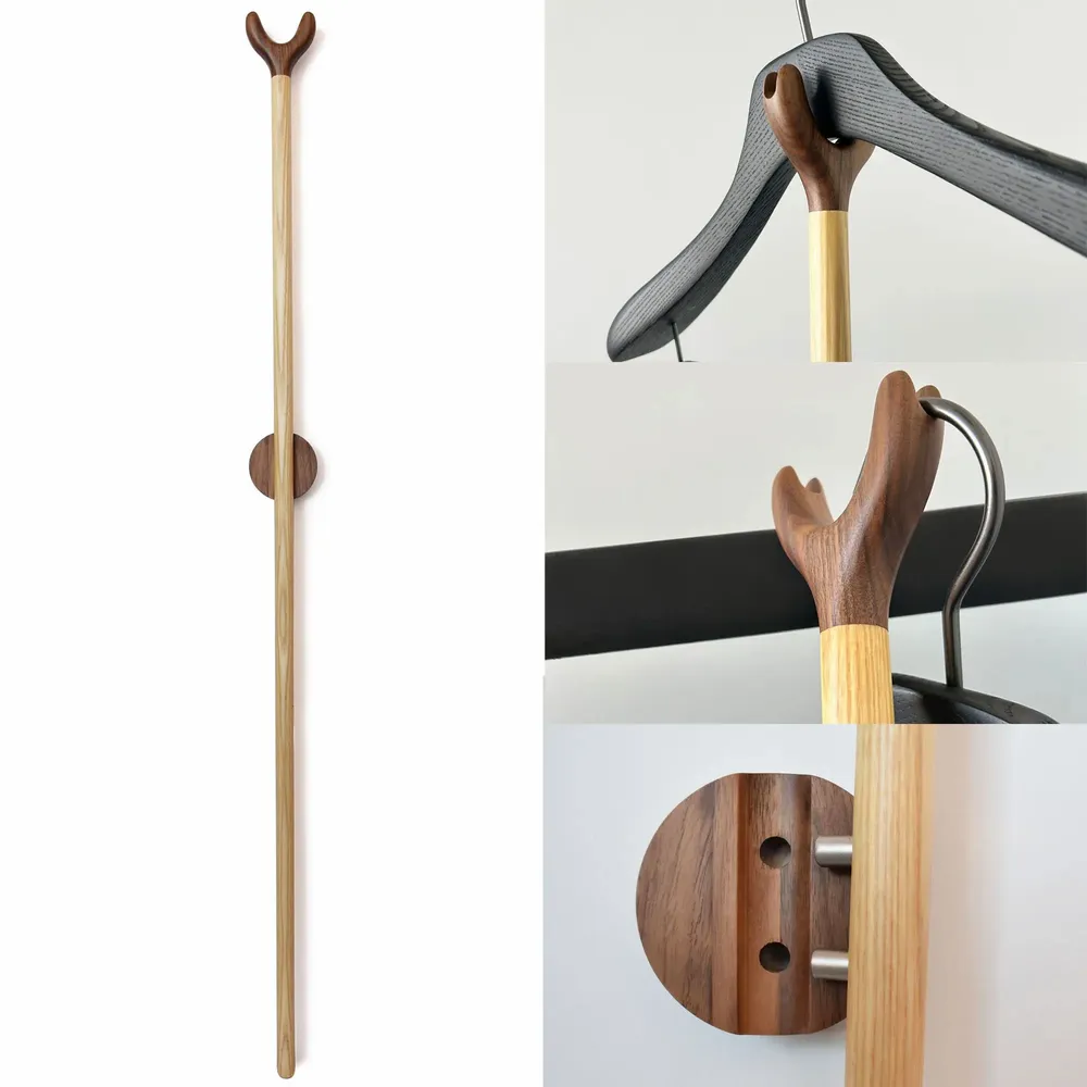Walk-in closets - Luxury dressing room clothes pole to unhook, in wood (ash and walnut) - MON CINTRE