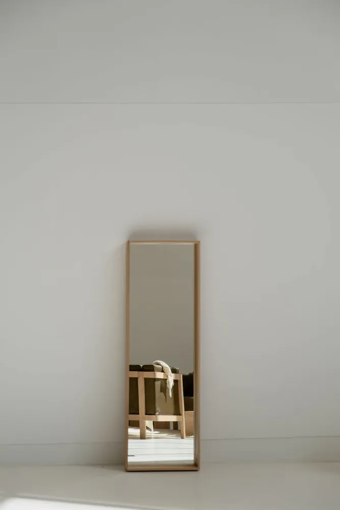 Mirrors - CAMPO – Minimalist Wall Mirror in Oak Wood, Large - MOR