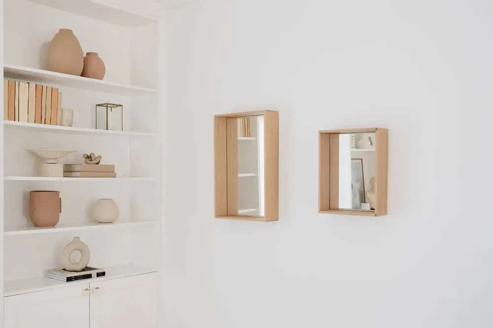 Mirrors - CAMPO – Minimalist Wall Mirror in Oak Wood, Small - MOR