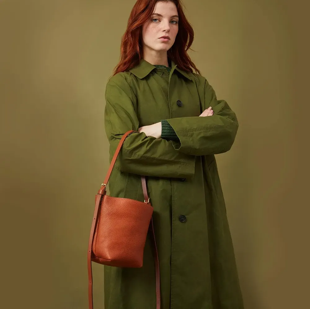 Sacs et cabas - Dino - Petit sac à bandoulière en cuir brun grainé - MIMI BERRY