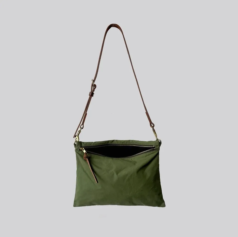 Bags and totes - New Musette - Waxed Cotton Crossbody bag in Light Green - MIMI BERRY