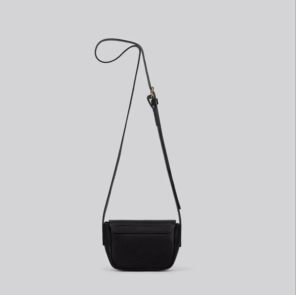 Sacs et cabas - Betty - Petit sac à bandoulière en cuir noir grainé - MIMI BERRY