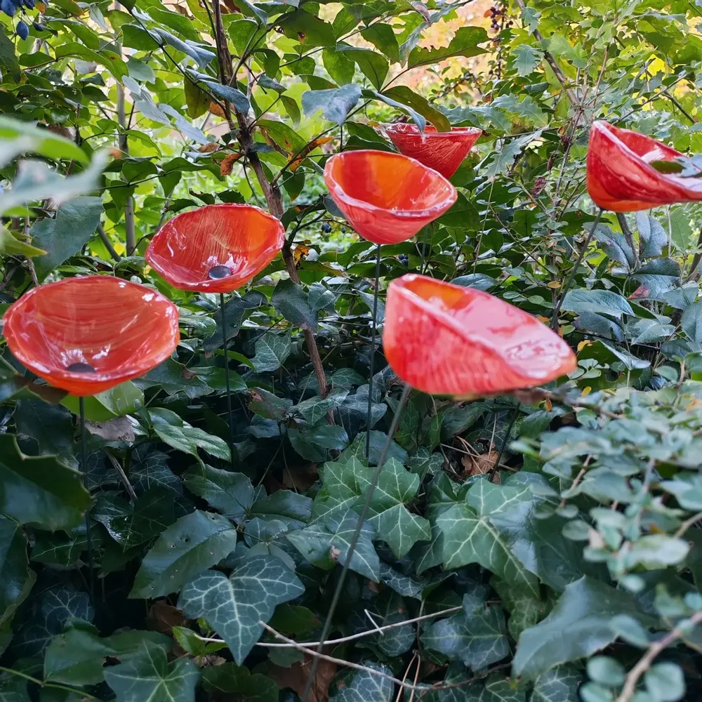 Décorations florales - Fleur de calebasse en verre de taille moyenne pour l'extérieur de couleur orange avec tige en acier inoxydable de 43 cm. - CARNEOL GLASS