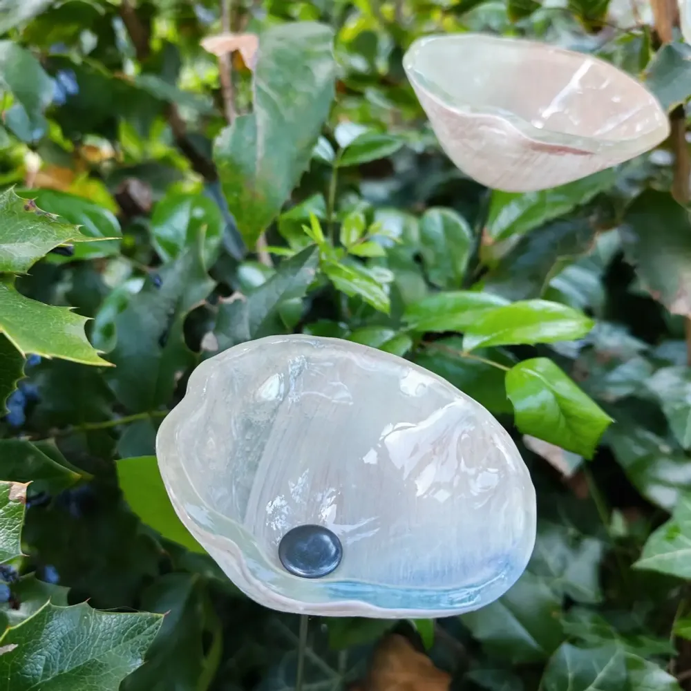 Décorations florales - Fleur calla en verre de taille moyenne pour l'extérieur en rose-blanc - CARNEOL GLASS